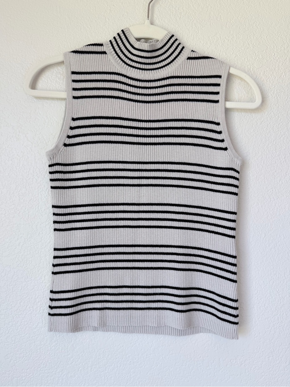 Casual Corner Annex Petite Striped Mock Neck Sleeveless Knit Top Coastal P